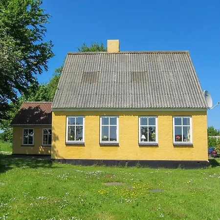 Pet Friendly In With Kitchen Holiday home Gudhjem
