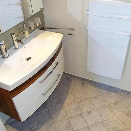Holiday home Pet Friendly In With Kitchen